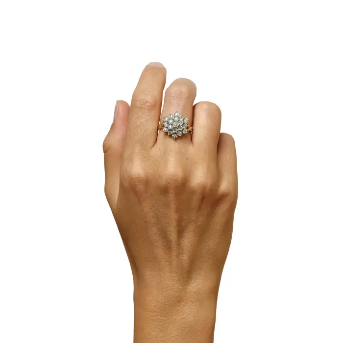 Złoty pierścionek z diamentami-3009